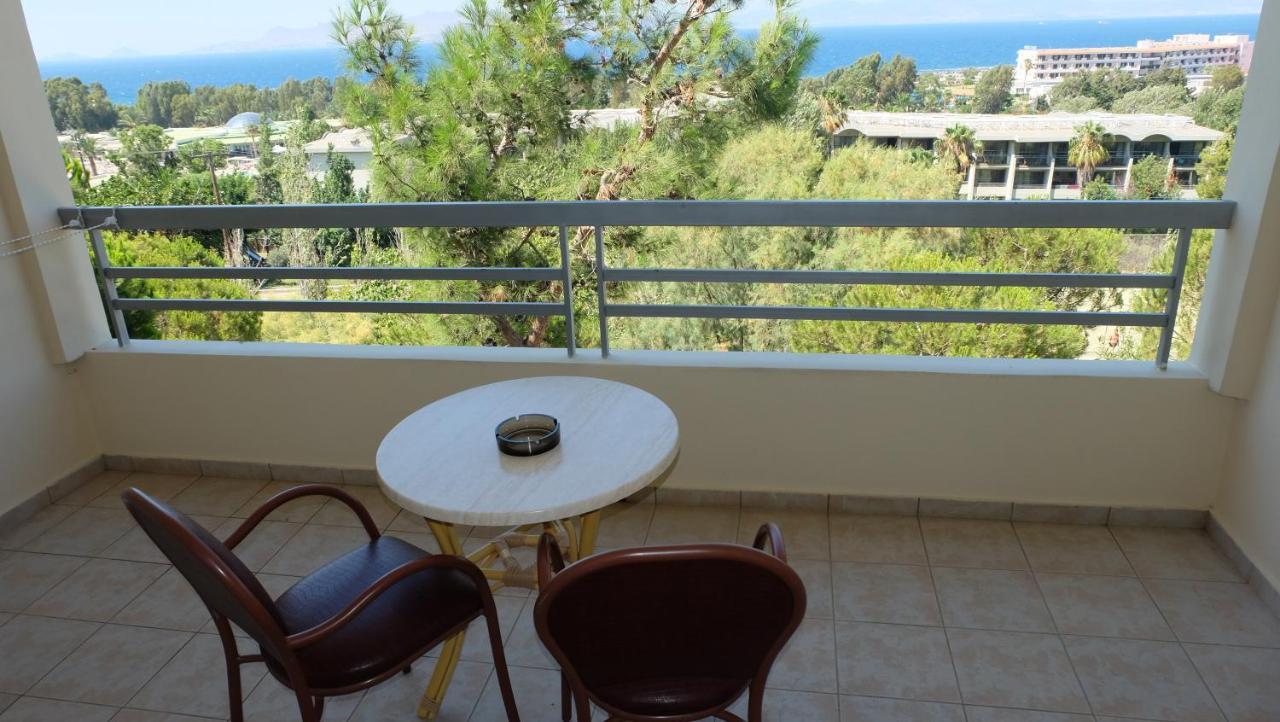 Kipriotis Maris Suites Psalidi  Eksteriør bilde